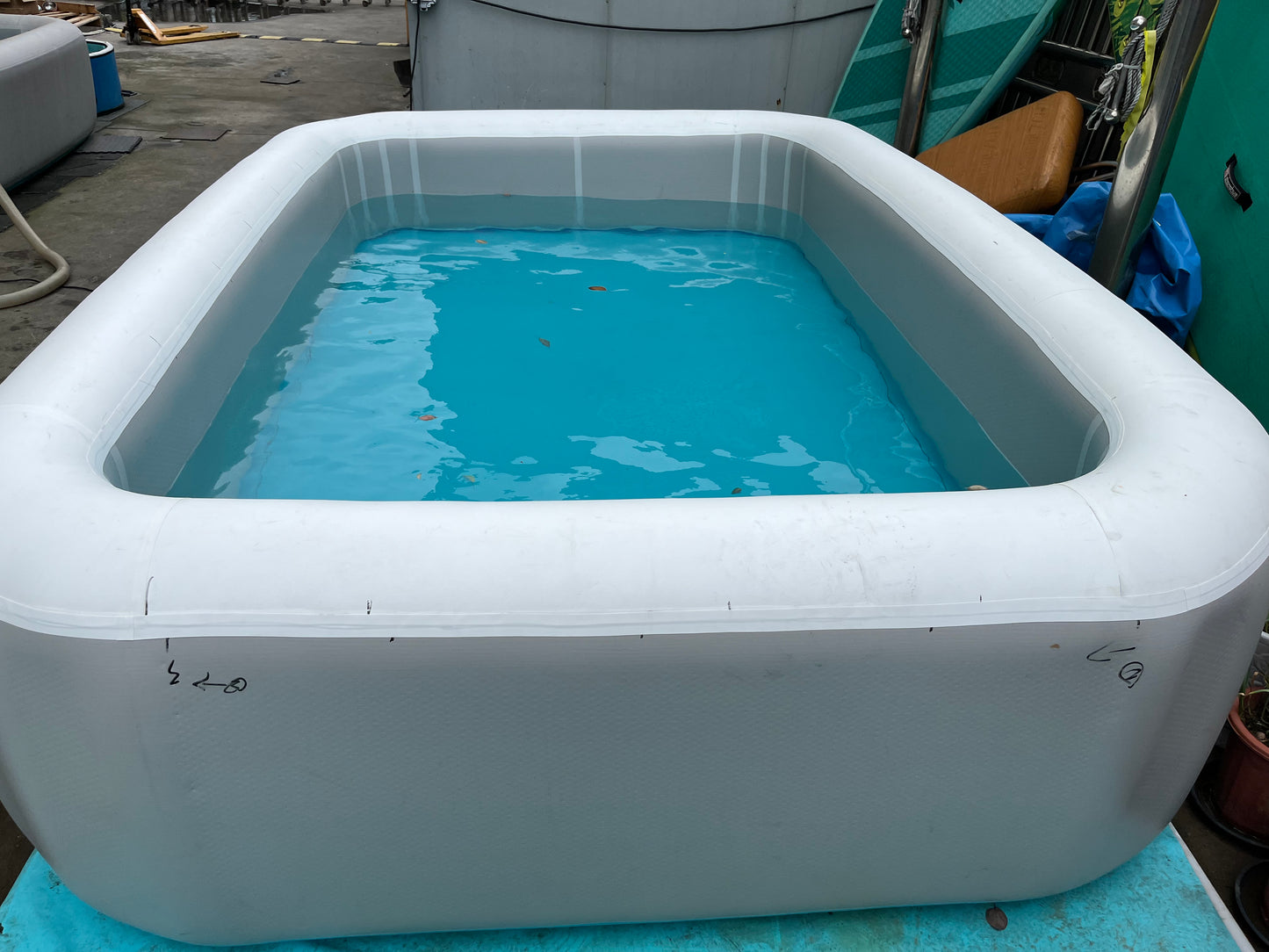 IPOOLGO rectangular inflatable pool product image 4