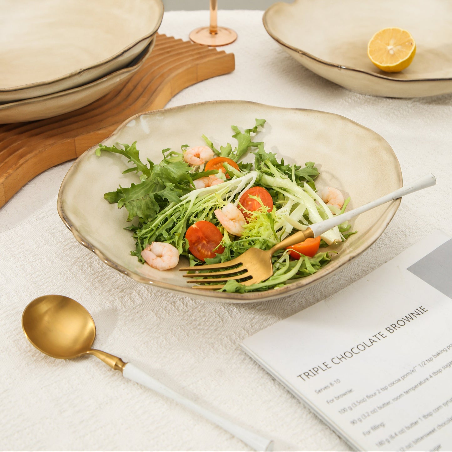 4-Piece Stoneware Deep Plate Set in Crema
