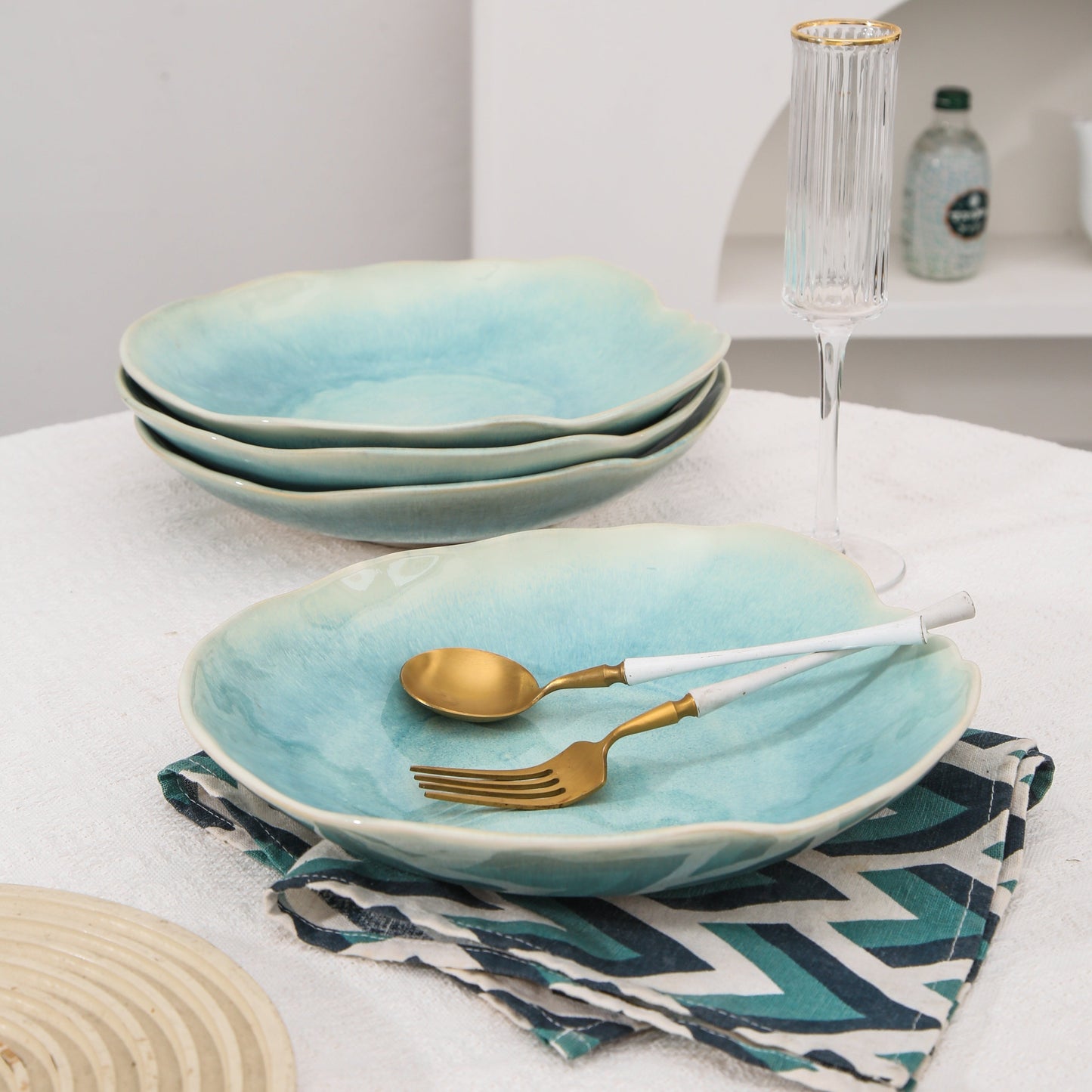 4-Piece Stoneware Deep Plate Set in Aqua Blue