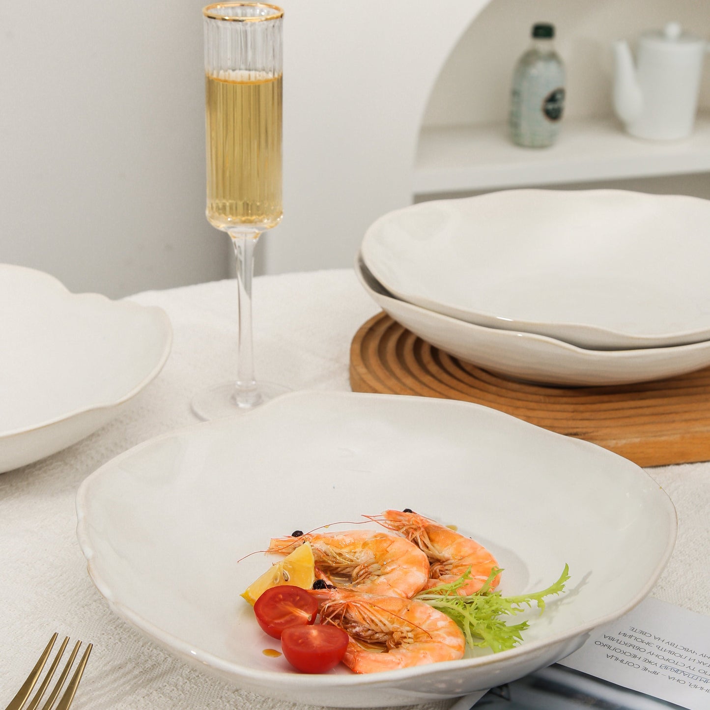 4-Piece Stoneware Deep Plate Set in Pearl White