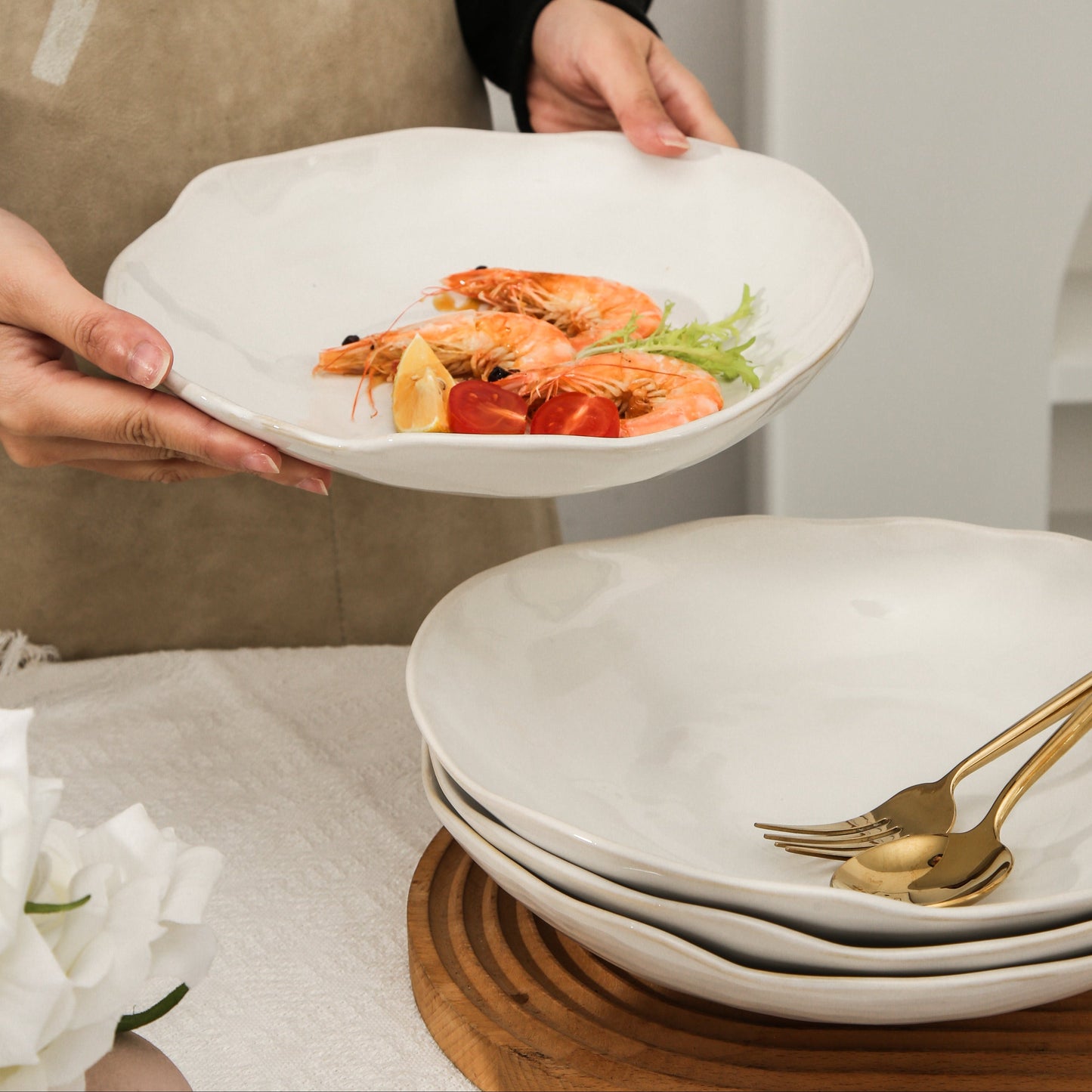 4-Piece Stoneware Deep Plate Set in Pearl White