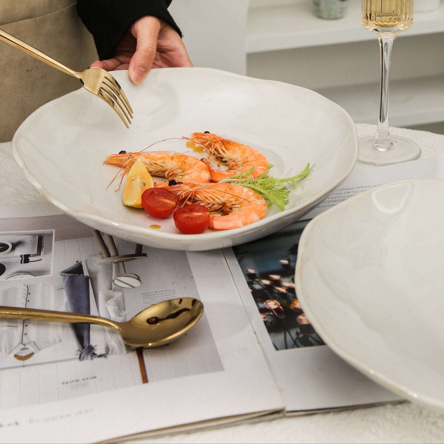 4-Piece Stoneware Deep Plate Set in Pearl White