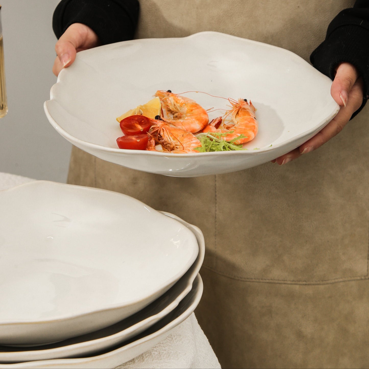 4-Piece Stoneware Deep Plate Set in Pearl White