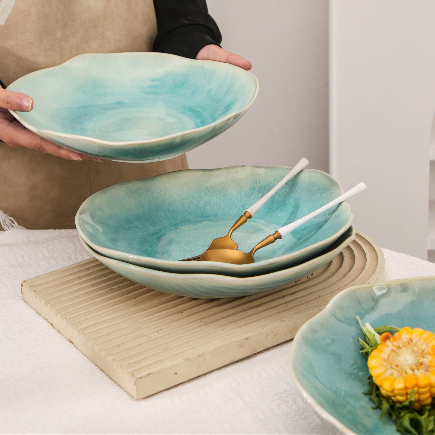 4-Piece Stoneware Deep Plate Set in Aqua Blue