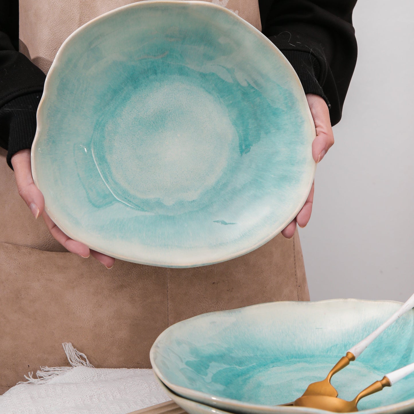 4-Piece Stoneware Deep Plate Set in Aqua Blue