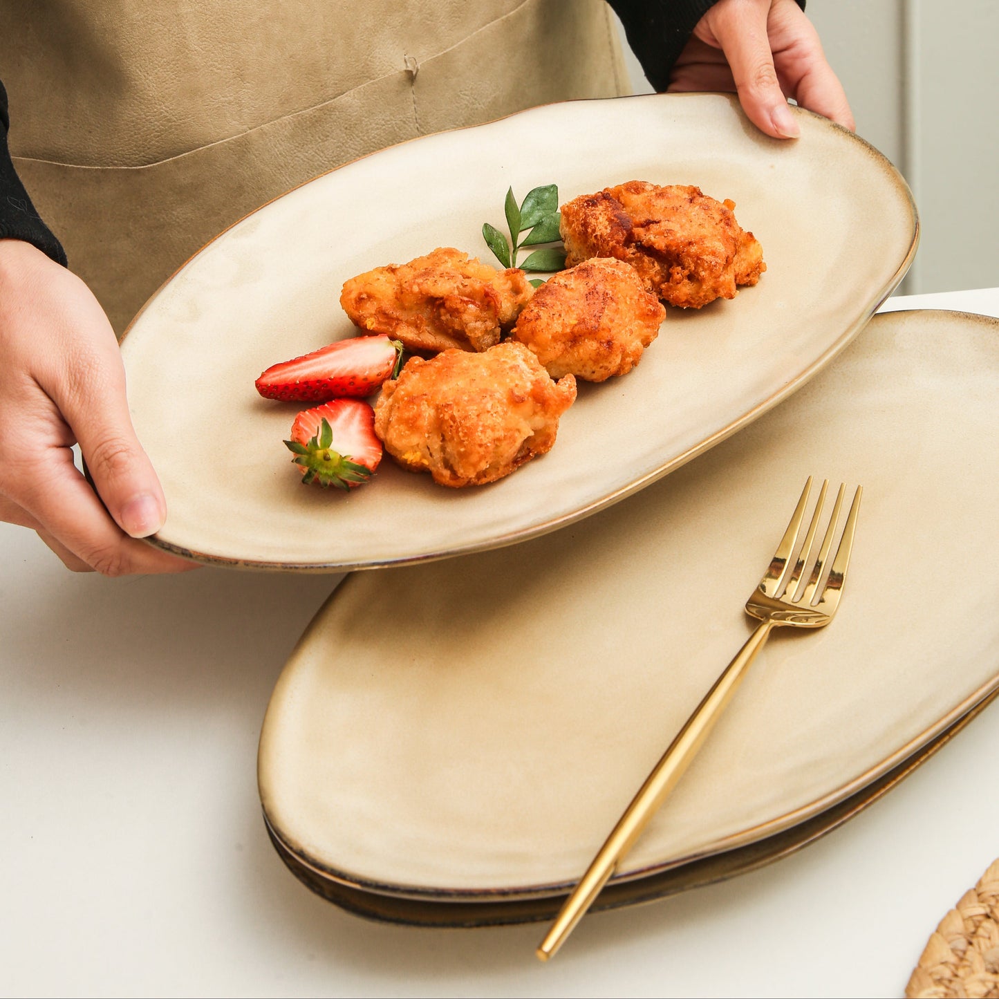 3-Piece Stoneware Serving Platter Set in Crema