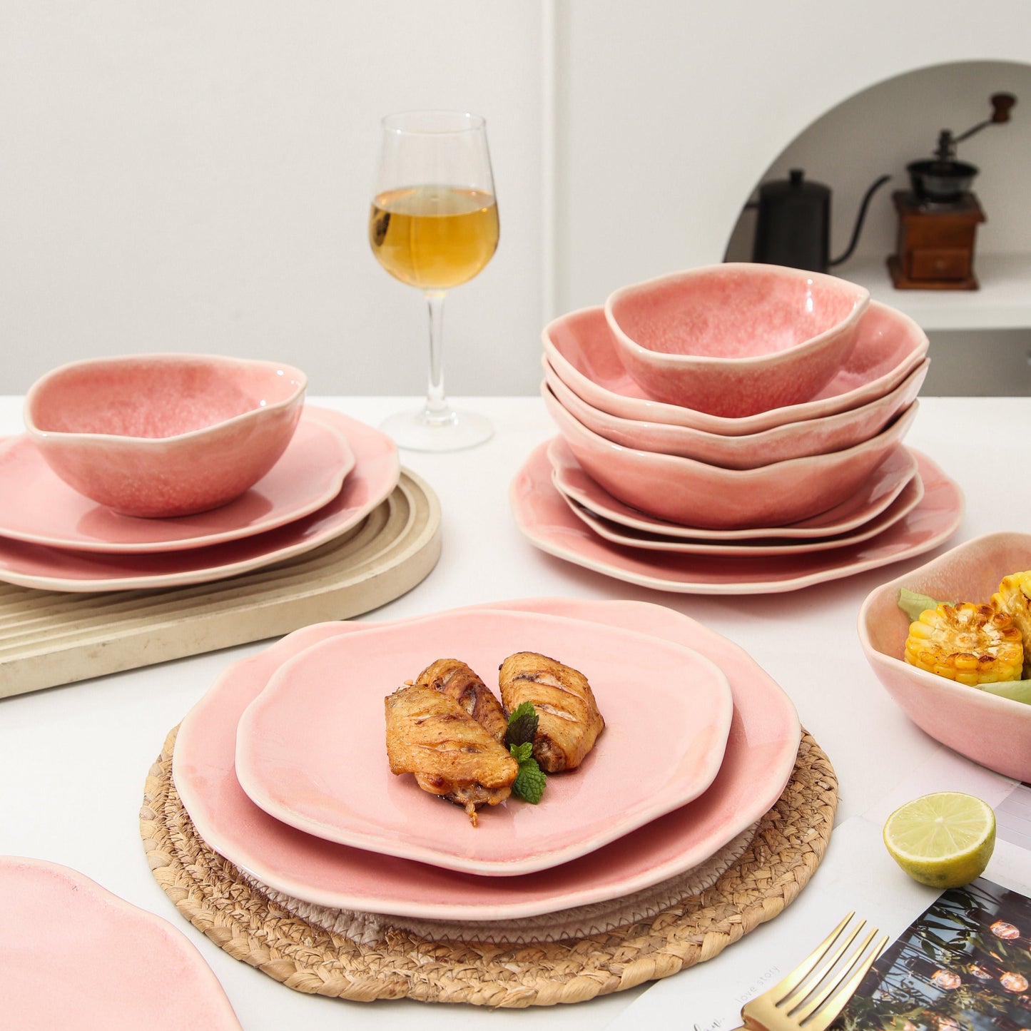 16 Piece Set Dinnerware Set- Rose Pink