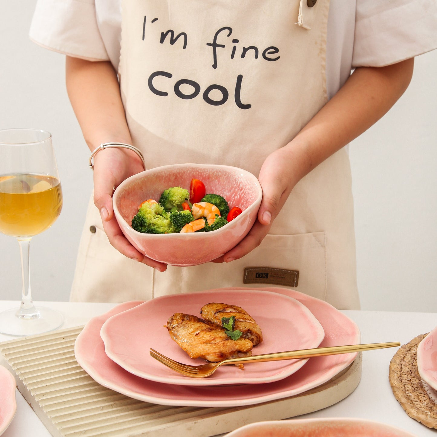 16 Piece Set Dinnerware Set- Rose Pink