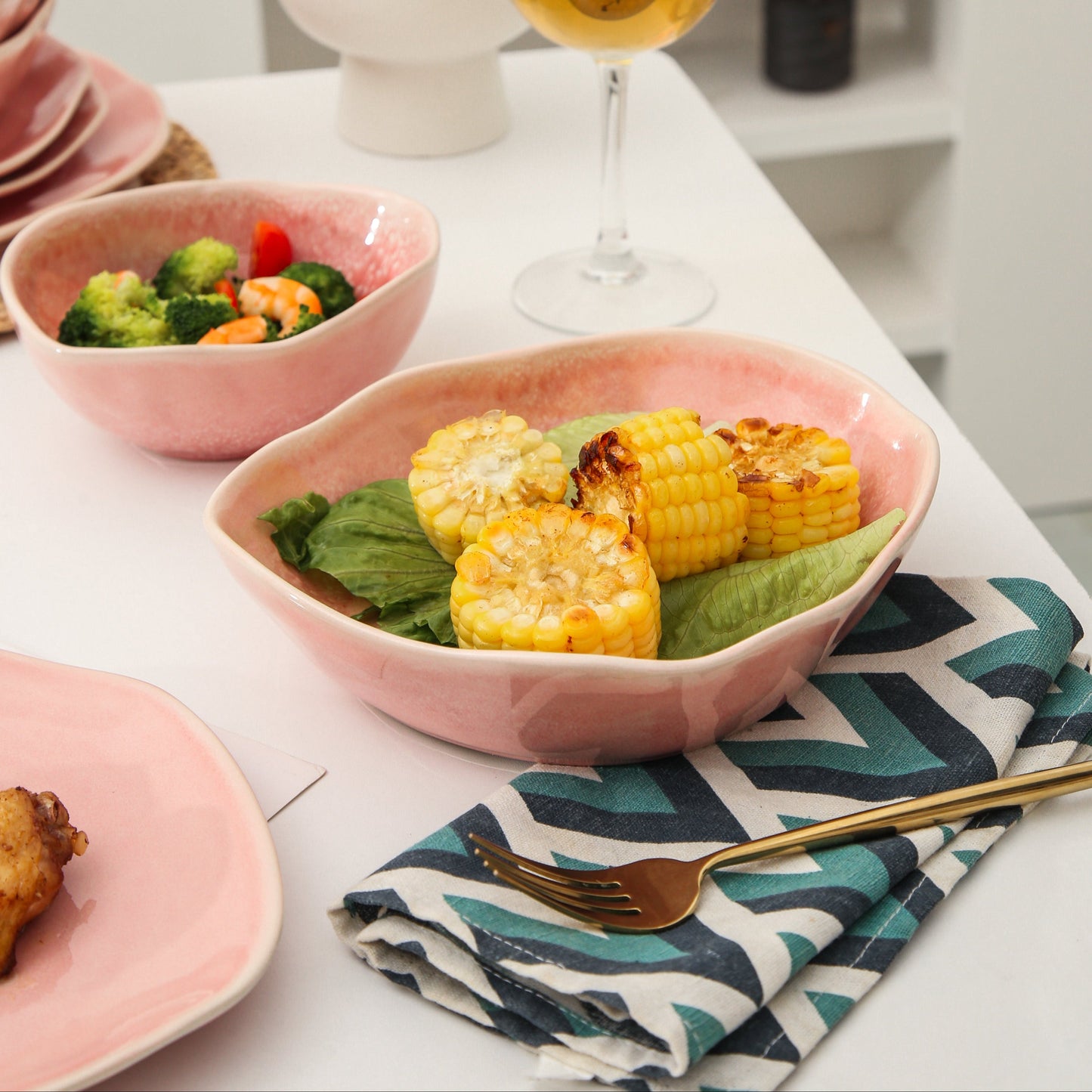 16 Piece Set Dinnerware Set- Rose Pink