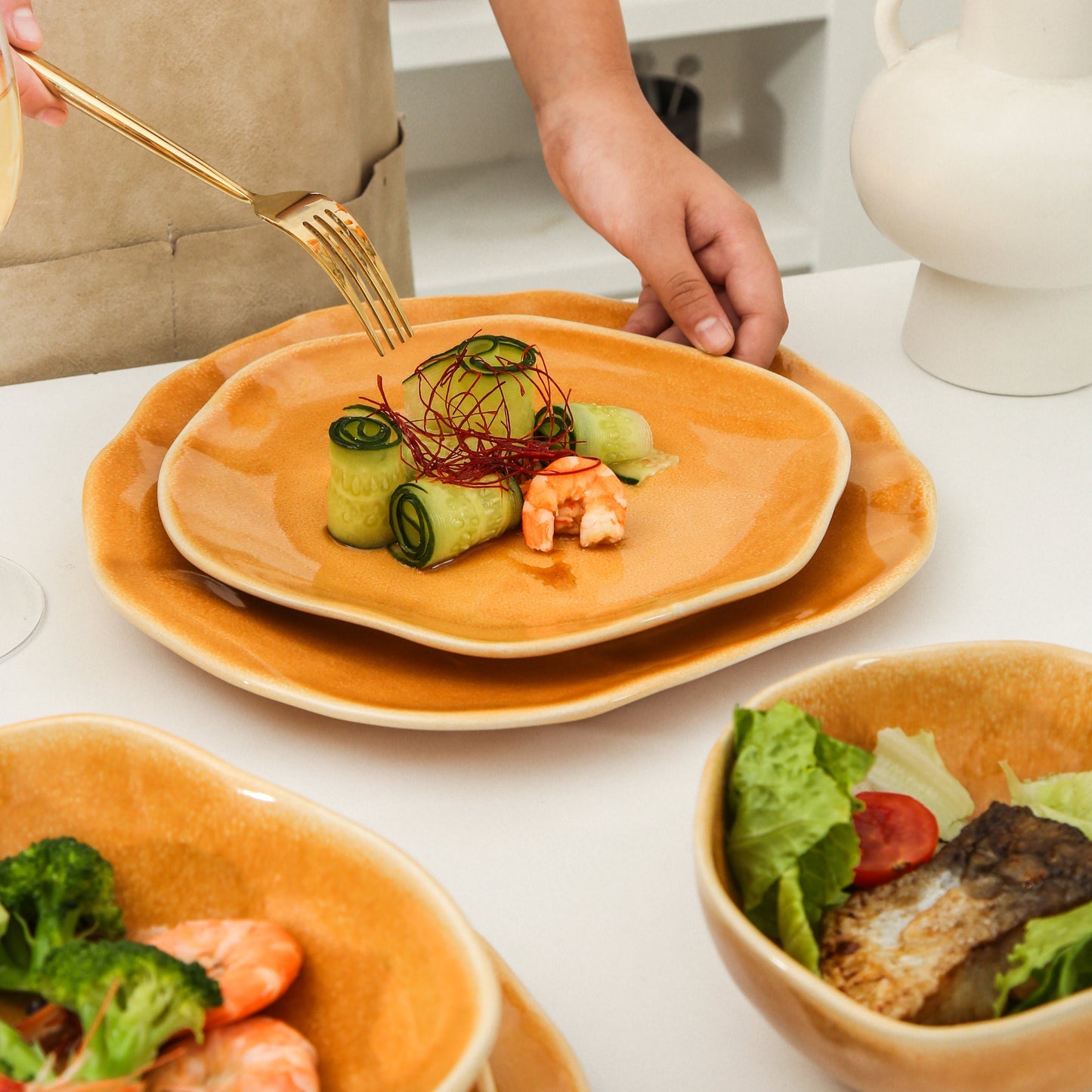 16-Piece Dinnerware Set – Golden Amber