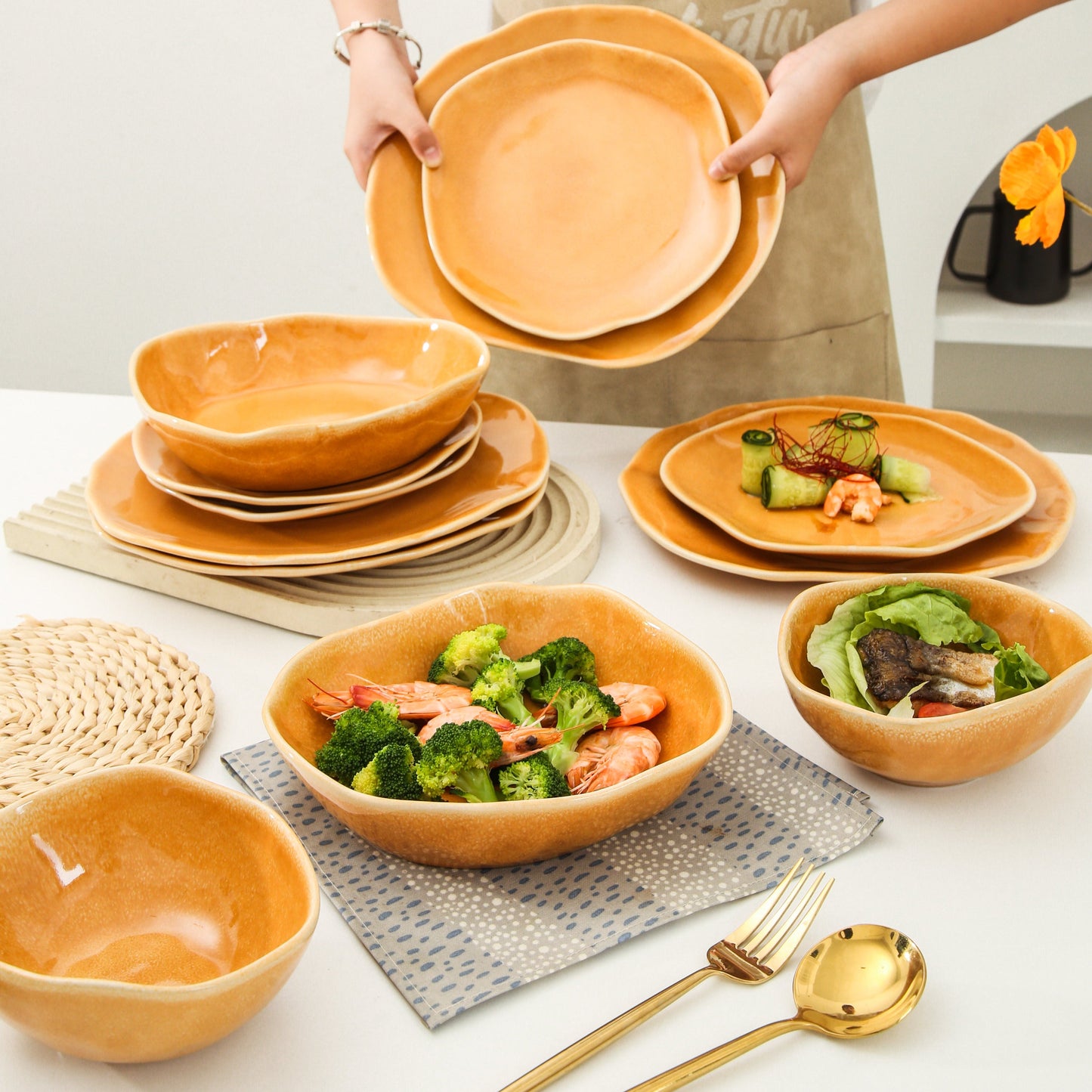 16-Piece Dinnerware Set – Golden Amber