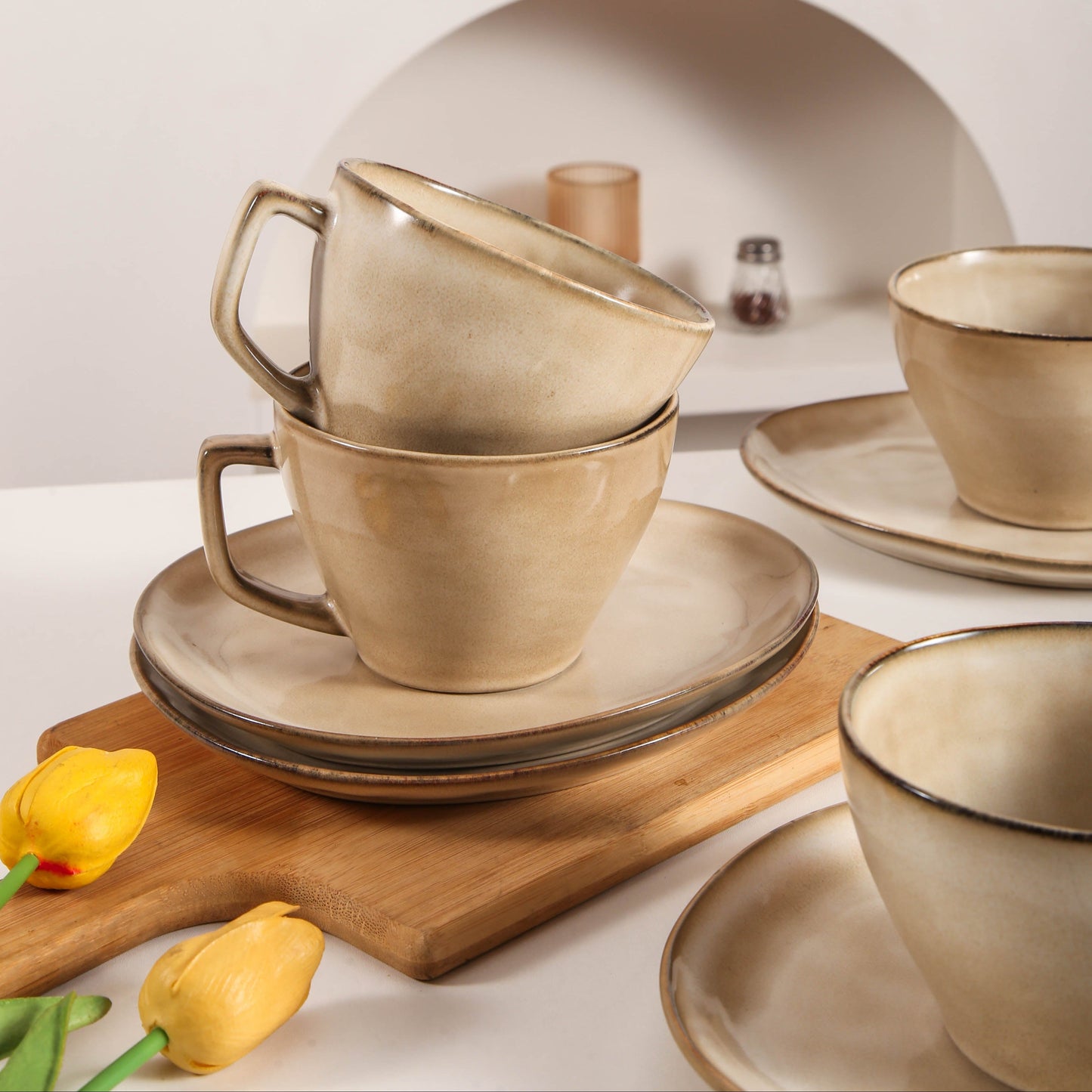 8-Piece Large Cup & Saucer Set-Crema