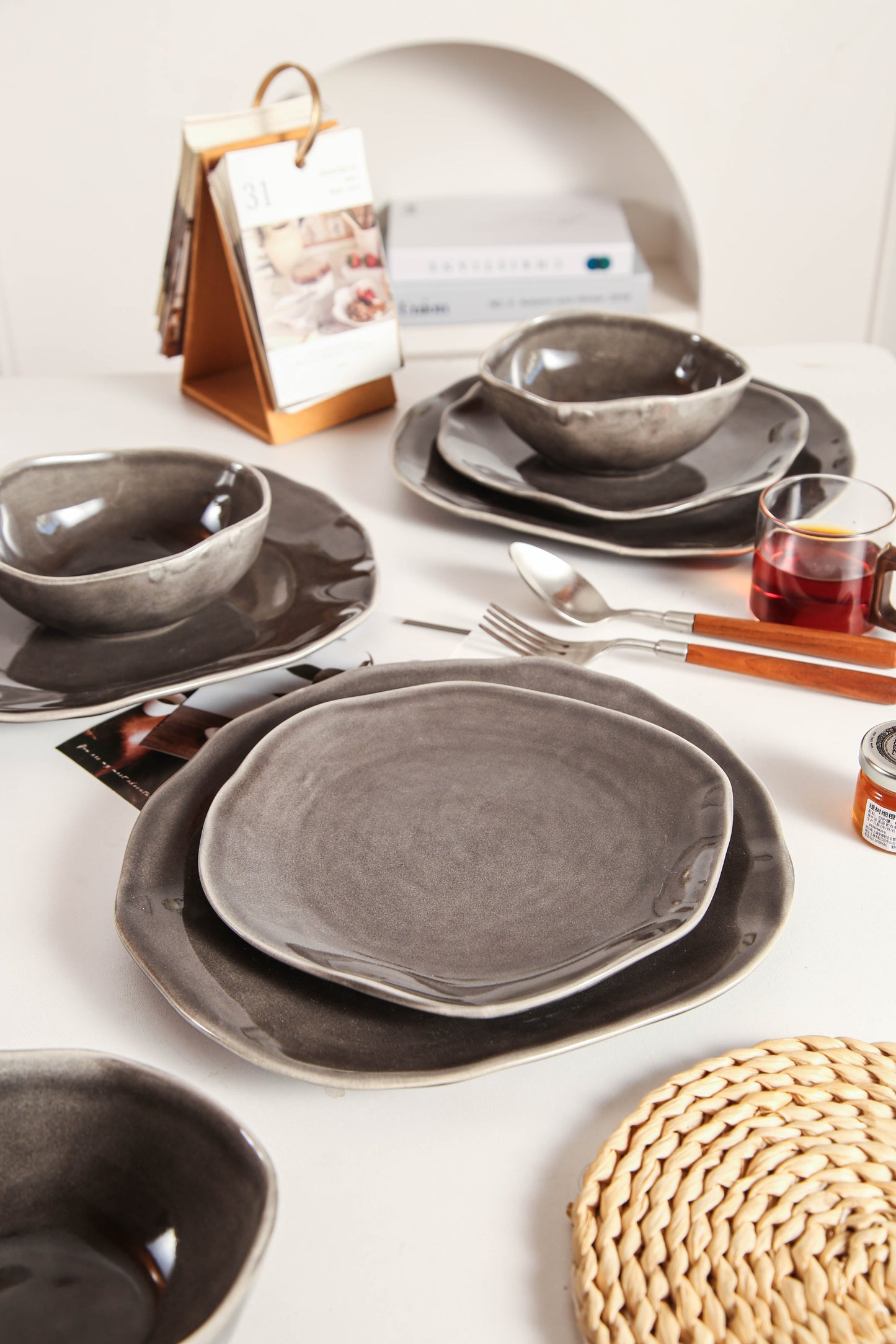 16-Piece Dinnerware Set – Royal Graphite